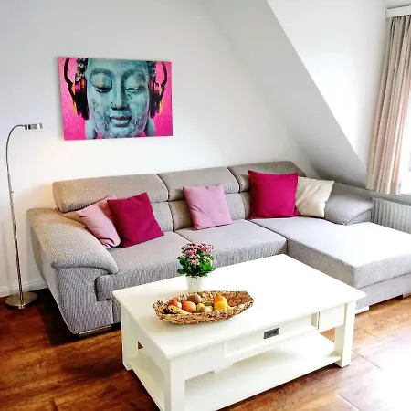 Apartment Sandburg *